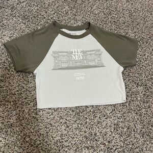 Cropped tee The Met